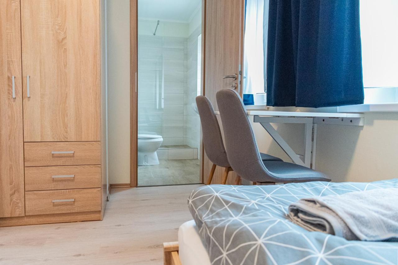 ショプロン Randevu Panzio Bed & Breakfast エクステリア 写真